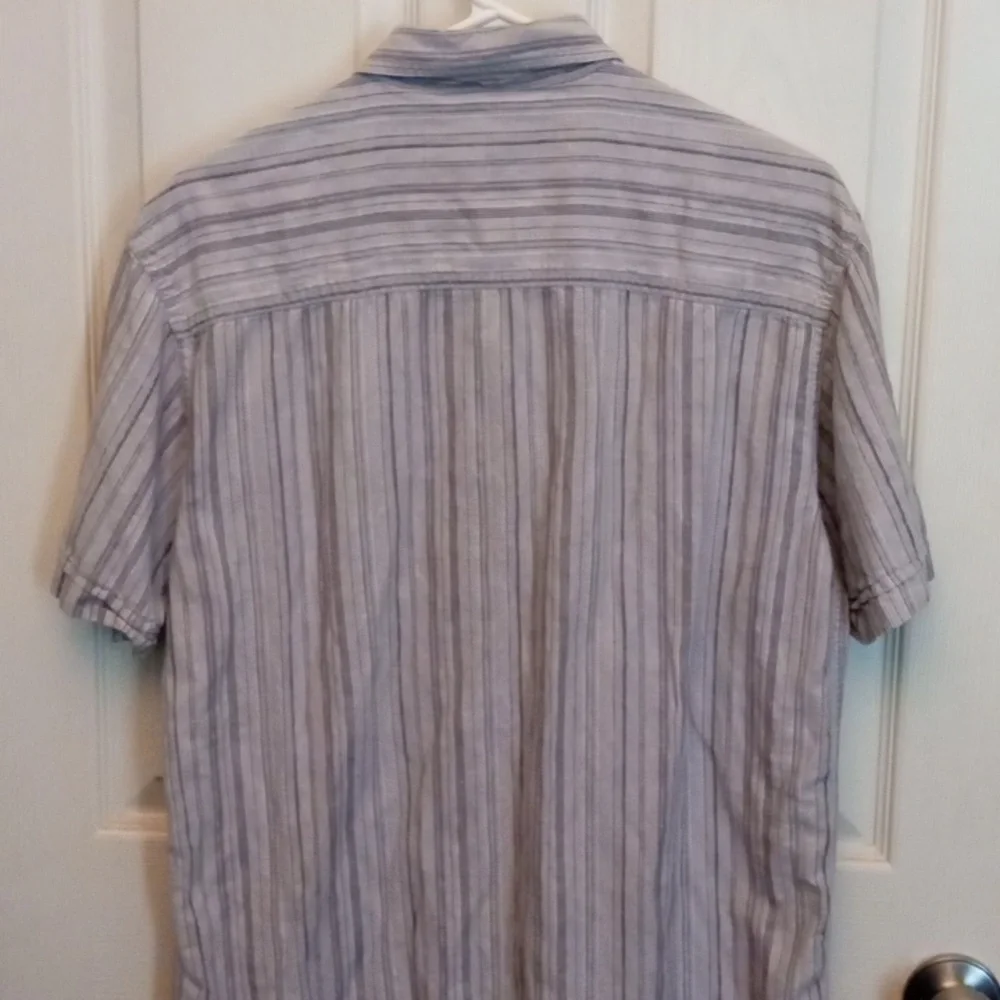 DKNY Jeans button down - Picture 4 of 4